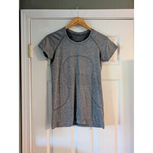 Lululemon Swiftly T Shirt Grey Full Length Size 8 EUC